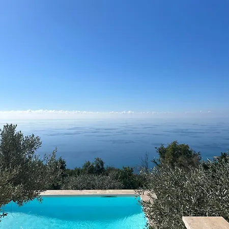 Degli Ulivi Четраро