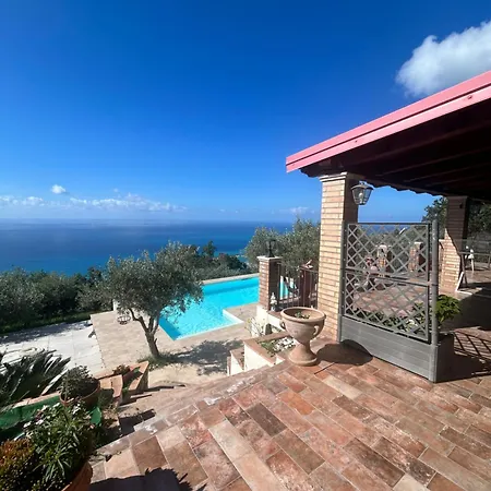 Guest house Degli Ulivi 3*